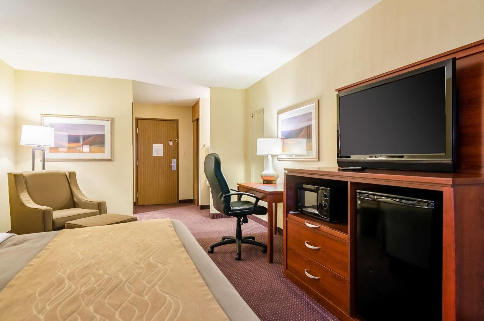 Comfort Inn Colby Exteriör bild